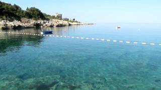 Plaza-Paljuskovo kleiner Strand in Utjeha Busat , Montenegro
