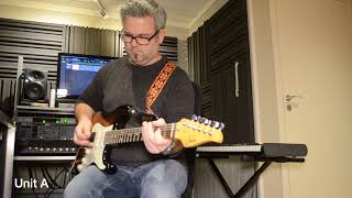 Video thumbnail for LINE6 HX EFFECTS VS LEXICON PCM-80 by Kan Lyd
