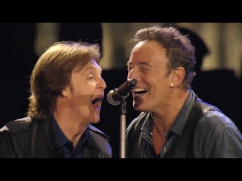 Twist and Shout - Bruce Springsteen and Paul McCartney (live at Hard Rock Calling 2012)