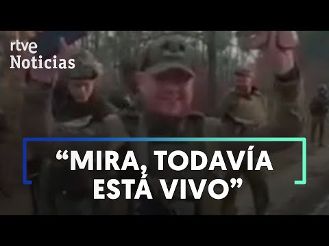 GUERRA UCRANIA: Un vídeo muestra a supuestos SOLDADOS UCRANIANOS EJECUTANDO a soldados RUSOS | RTVE 