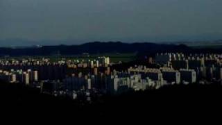 preview picture of video '군산시 , GunSan city.월명공원( WolMyeong Park ) 한국 서해바다( KOREA West Sea )'