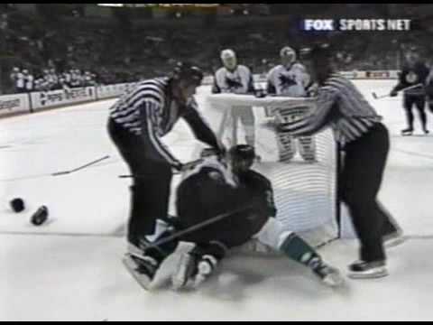 Ian Laperriere vs Bryan Marchment