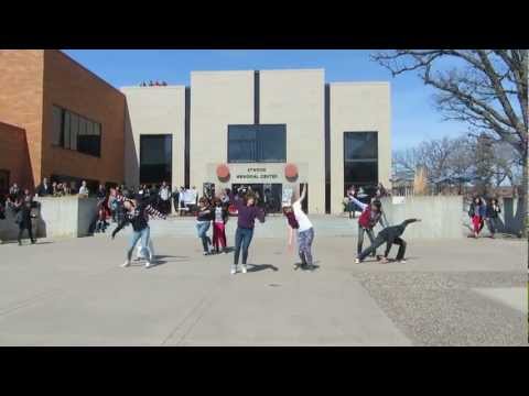 SCSU K-Pop flash mob 2013