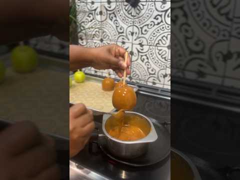 Make Fairground Caramel Apples Gourmet #sistaluvstoeat #nuts #chocolate#grannysmith #apples#caramel