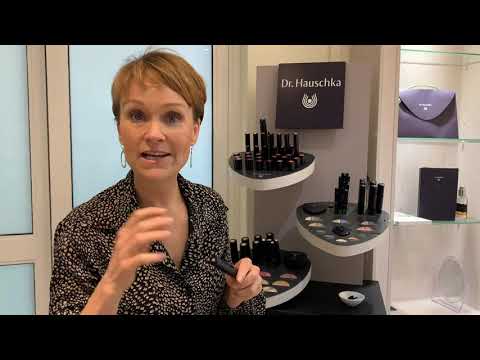 Dr. Hauschka - Spalvą koreguojanti pudra - 00 Translucent