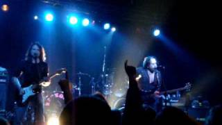 Winger - Stone Cold Killer (Warszawa 'Progresja' 06.12.2009).MPG