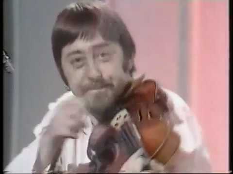 Dave Swarbrick and Simon Nicol 1981