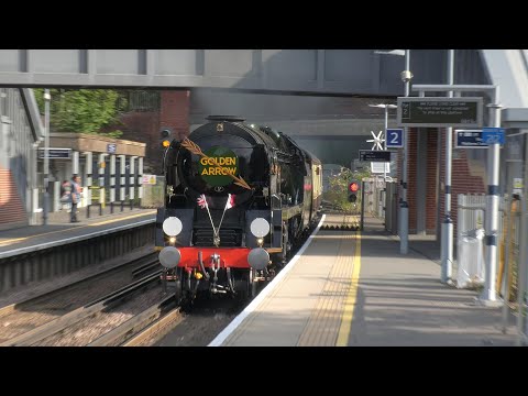 35028 Clan Line heads for Worcester on 'The Cotswold Venturer' - 23.08.25