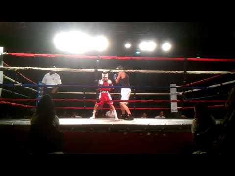 6th Fight Isaac vs Cesar Boxing Round 1 of 3