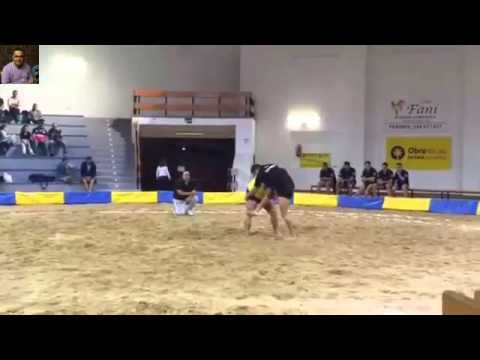 Vídeo de las mejores agarradas de la luchada "U. ARINAGA vs. U. AGÜIMES" del 17/12/15