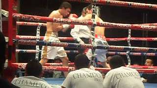 preview picture of video 'Daniel Huracan Ramirez( 1(1KO) - 0 ) vs Angel Prado (Debut) BOX profecional'