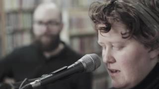 Lowana Wallace - You Can Never Hold Back Spring (Tom Waits cover)