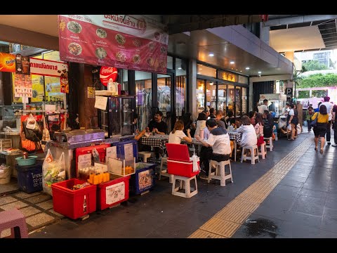 [4K] Sukhumvit Road de Bangkok, excursão a pé de Phrom Phong a Asok às 18h