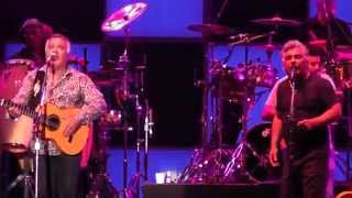 Gipsy Kings - &quot;La Dona&quot; (Live at the PNE Summer Concert Vancouver BC August 2014)