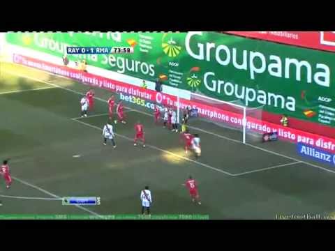 Iker Casillas AMAZING SAVE vs Rayo Vallecano