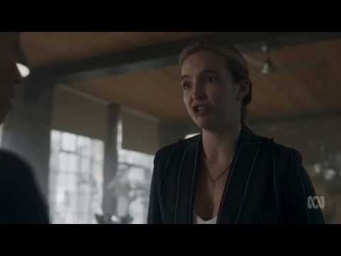 Jodie Comer switching between 4 accents in under a minute