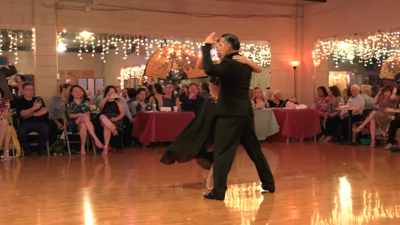Yesica Esquivel and Ariel Leguizamon at Milonga Sonata 2026  1/4
