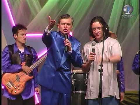 Hoy con Elvis Crespo en exclusiva en el Show de las Estrellas. #ViernesBailable #SantaMarta