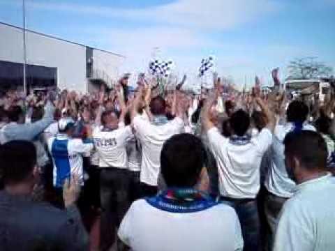 Chrobry Głogów - Górnik Wałbrzych 24.04.2010 przed stadionem