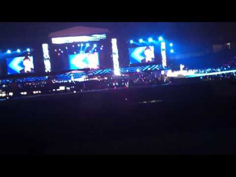 121125 #SMTBKK : Open Arms - Ryeowook Onew Chen & Backhyun [cr: @kithicha]