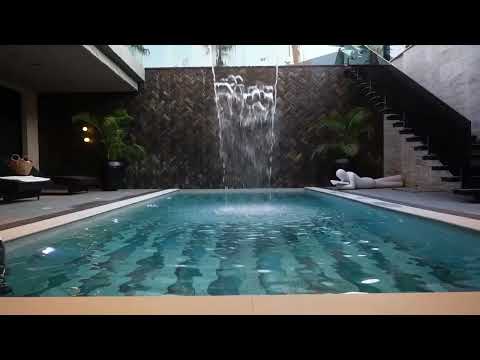 The VOID Pool - Marble-Inspired PIXL Glass Mosaic Design