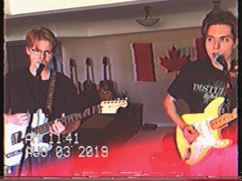 download lagu mp3 mp4 Arms Length, download lagu Arms Length gratis, unduh video klip Arms Length