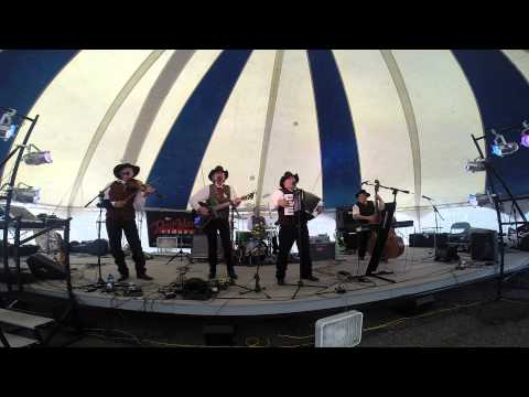 Doo-Wah Riders: Proud Mary featuring Tony Ludiker