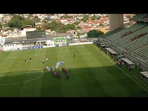 entrada de jogadores em campo
