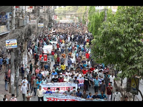 লকডাউন প্রত্যাহারে রাস্তায় হাজারও ব্যবসায়ী, প্রতিবাদ বিক্ষোভ