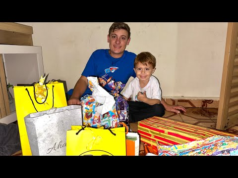 OPENING FRANCISCO'S 4TH BIRTHDAY PRESENTS ❤️