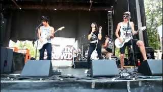 We Are The In Crowd - Rumor Mill (live at Vans Warped Tour Montreal 2012) // LASCENEMUSICALE.CA [HD]