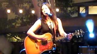 Michelle Branch Ready To Let You Go New Song Acoustic Live @ The Grove LA 081909
