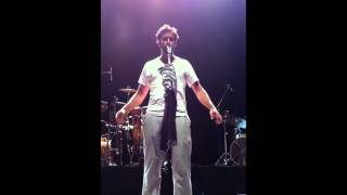 Guster Brian Rosenworcel cover Red Hot Chili Peppers &quot;under the bridge.&quot;