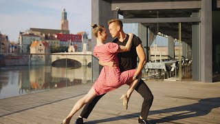 CONGA - Gloria Estefan 💃 SALSA // Latino / Wedding Dance Choreography / Online Tutorial