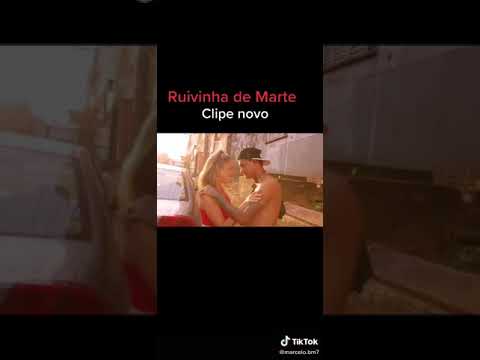o novo clipe da ruivinha de marte
