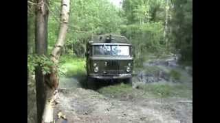preview picture of video 'ГАЗ 66 Онежское озеро Бесов Нос июль 2013'