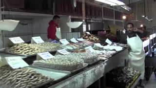 preview picture of video 'El Mercado de Mariscos, visita obligada para el visitante a Ensenada'