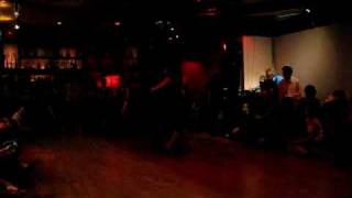 Mariana Dragone y Tomás Howlin - Araca la cana - Montreal