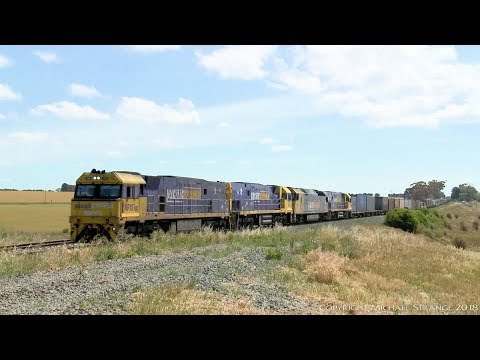 4PM4 Steel Wagons & Containers - PoathTV Australian Trains & Railways