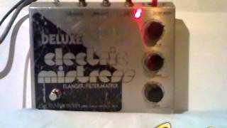 Video thumbnail for EHX Vintage Deluxe Electric Mistress Flanger / Filter Matrix by TheGuitarPub
