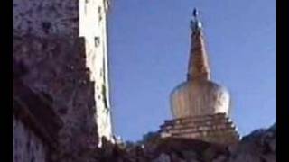 preview picture of video 'Himalayas: a journey among Gompas, Ladakh'