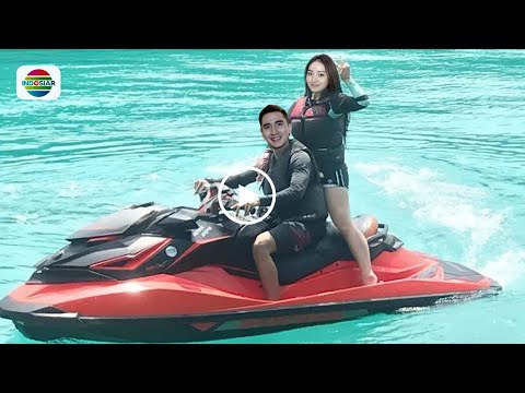 Bikin Iri..!! Potret Liburan Verrel Bramasta & Natasha Wilona Di Pantai Bali, Romantis Banget!!!