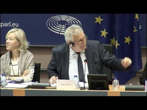 De Masi: "Can you tell me why a company should not be able to name its real owner?"