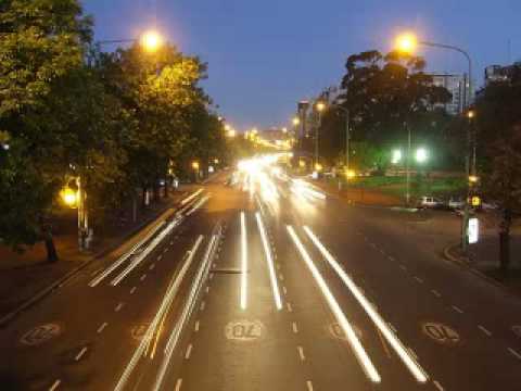 Afefe Iku - Mirror Dance