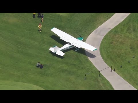 21-Year-Old Pilot Makes Emergency Landing on Iconic Golf Course