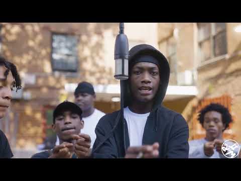 MattGetBandz - Walk Em (WhoRunItNYC Performance)