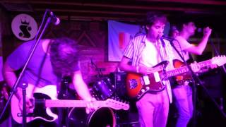Day Wave - We Try But We Don't Fit In (SXSW 2016) HD