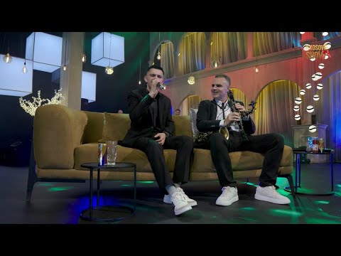 A e mbani mend “Erjadin e vogel “ Shikoni sa eshte rritur dhe mahnite kengetaret me zerin e tij