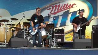 Old Mil Playing @ Summerfest 3