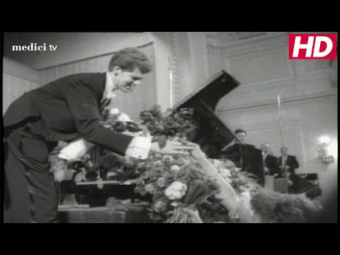 Van Cliburn wins the First International Tchaikovsky Competition in Moscow in 1958